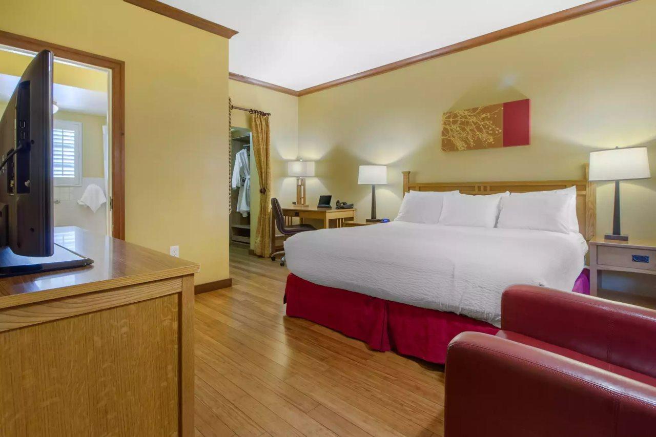 Inn Marin And Suites, Ascend Hotel Collection Novato Eksteriør billede