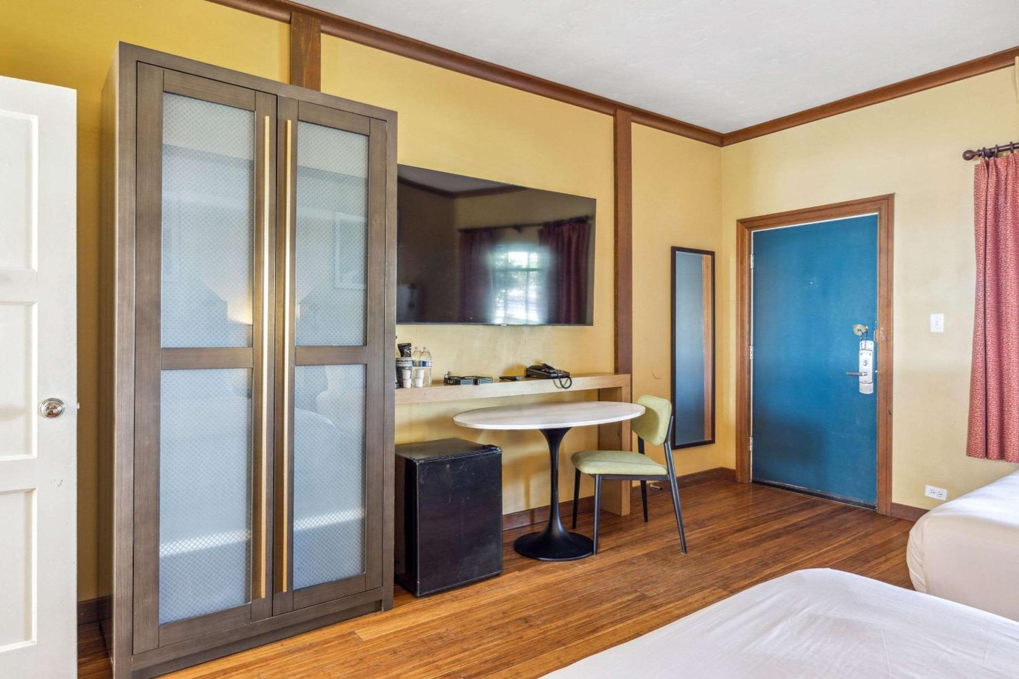 Inn Marin And Suites, Ascend Hotel Collection Novato Eksteriør billede